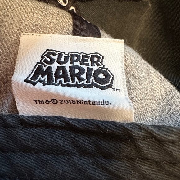 Super Mario Bros Mario Mustache SnapBack Cap Gray Red Embroidered 2018 - Picture 5 of 6